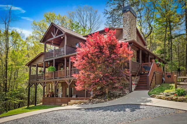 245 Davenport Mountain Road, Blue Ridge, GA 30513