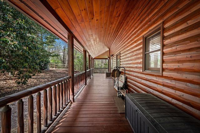 245 Davenport Mountain Road, Blue Ridge, GA 30513