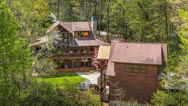 245 Davenport Mountain Road, Blue Ridge, GA 30513