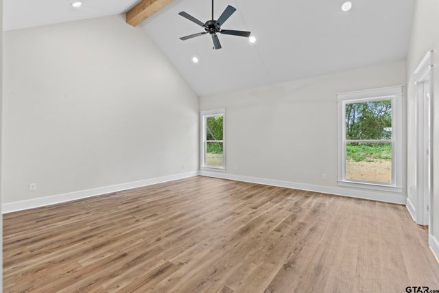 17300 Woodcrest Circle, Lindale, TX 75771