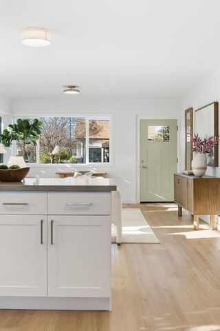 711 Roosevelt Avenue, Redwood City, CA 94061