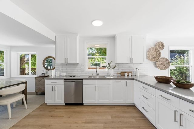 711 Roosevelt Avenue, Redwood City, CA 94061