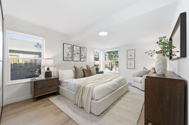 711 Roosevelt Avenue, Redwood City, CA 94061