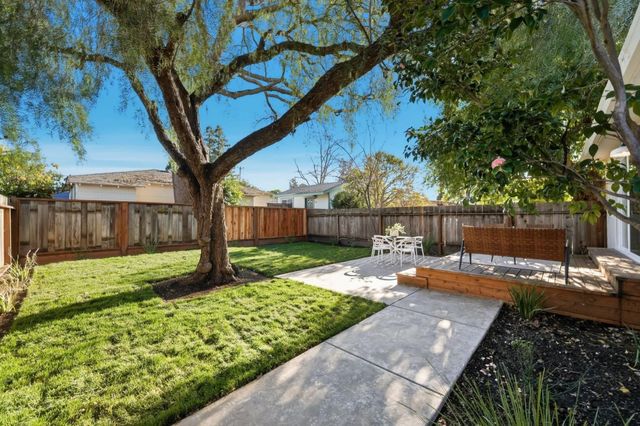 711 Roosevelt Avenue, Redwood City, CA 94061