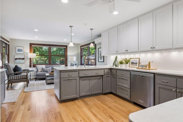 4330 Wooddale Avenue, Saint Louis Park, MN 55424