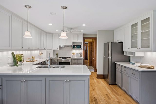 4330 Wooddale Avenue, Saint Louis Park, MN 55424