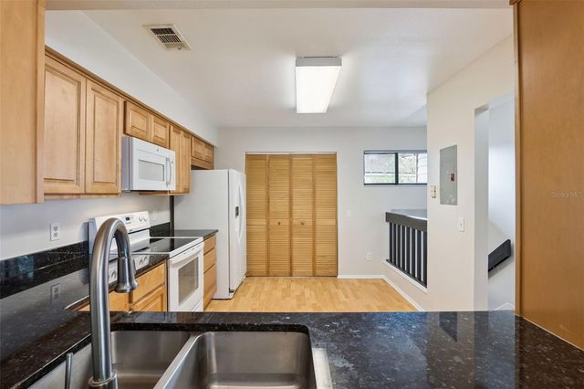 2901 CLUBVIEW DRIVE U1, Orlando, FL 32822