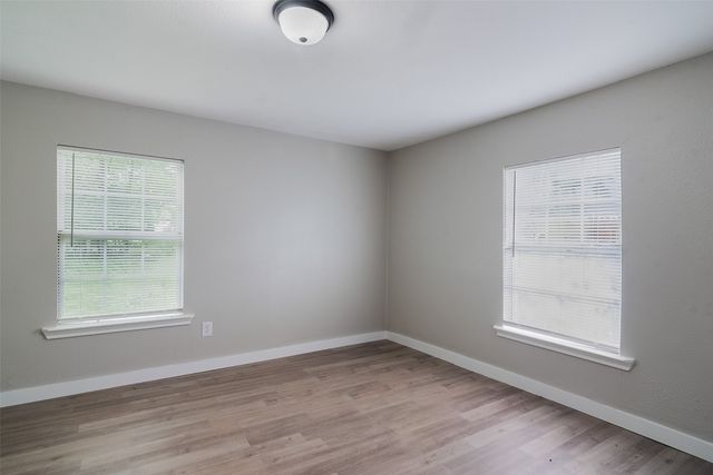 627 E Pacific Street, Sherman, TX 75090