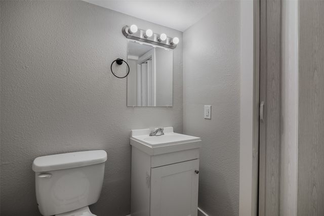 627 E Pacific Street, Sherman, TX 75090