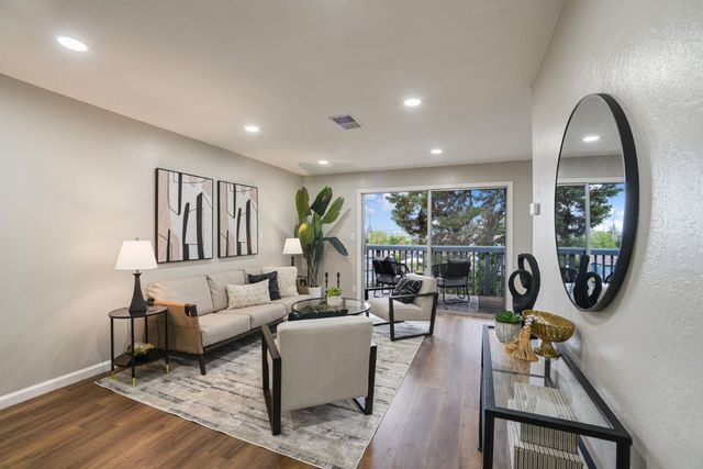 2332 D Street, Hayward, CA 94541