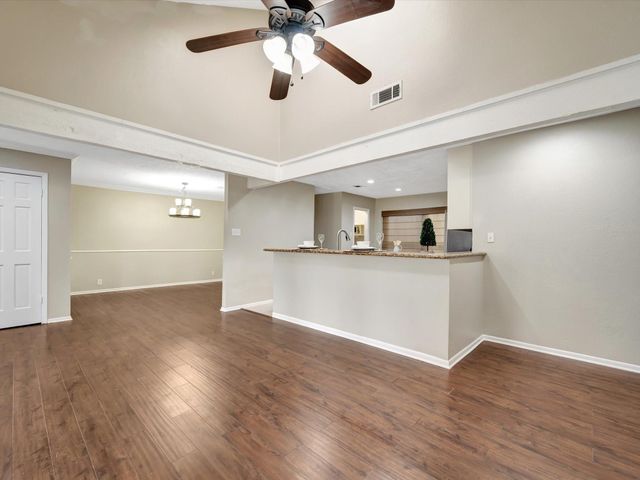 4330 Shady Springs Drive, Seabrook, TX 77586