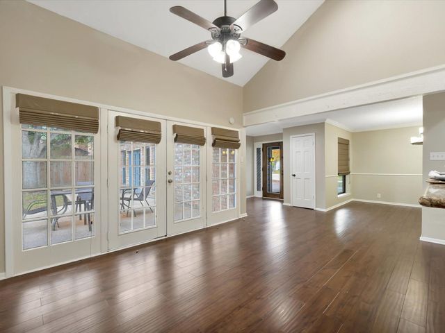 4330 Shady Springs Drive, Seabrook, TX 77586