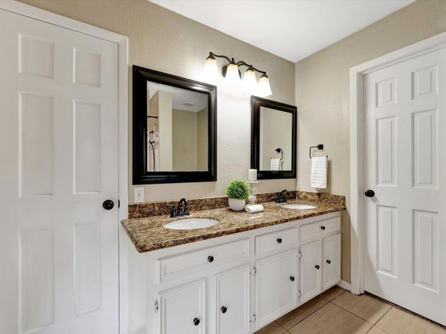 4330 Shady Springs Drive, Seabrook, TX 77586