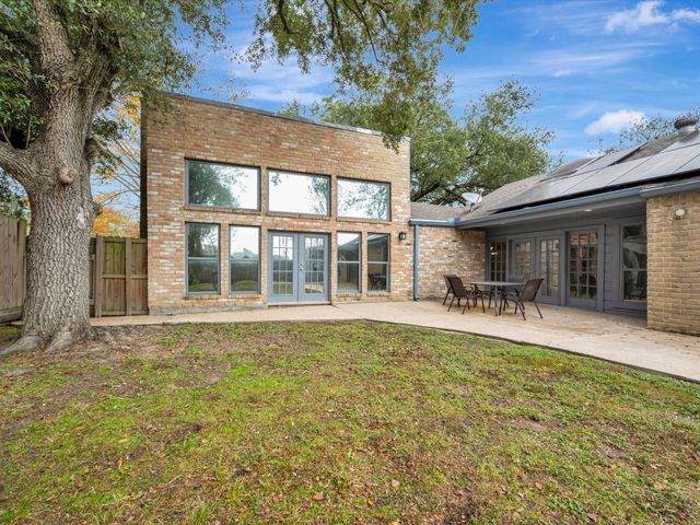 4330 Shady Springs Drive, Seabrook, TX 77586