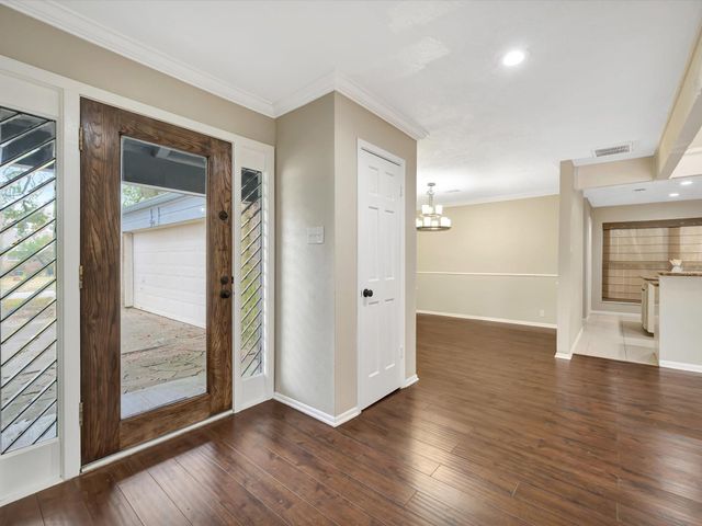 4330 Shady Springs Drive, Seabrook, TX 77586