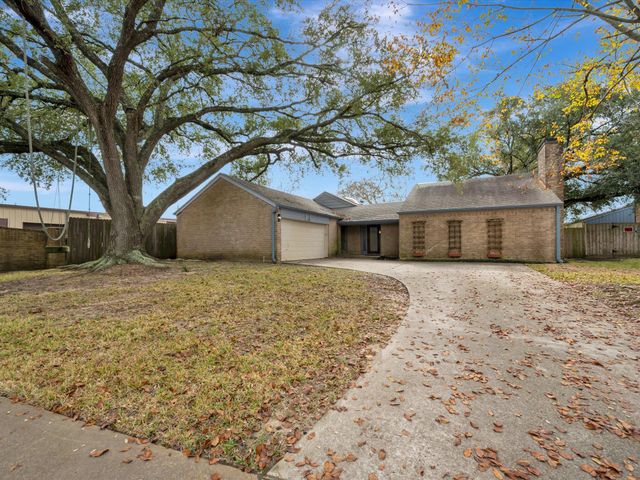 4330 Shady Springs Drive, Seabrook, TX 77586