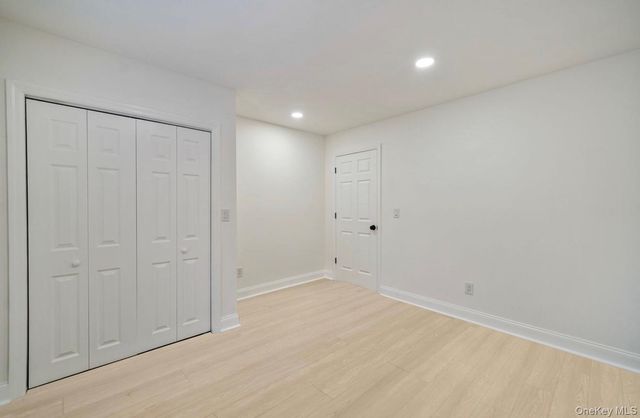 10 Linda Lane, Central Islip, NY 11722