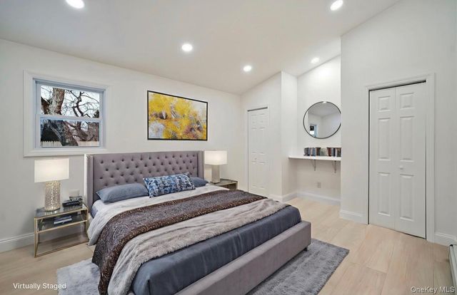 10 Linda Lane, Central Islip, NY 11722