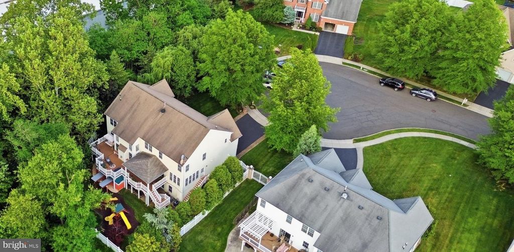 2780 HONEYSUCKLE LN, HUNTINGDON VALLEY, PA 19006 — exterior