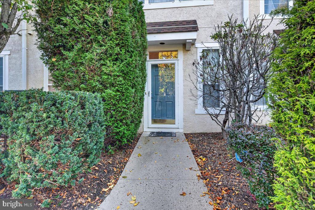 103 ASHFORD DR, PLAINSBORO, NJ 08536 — exterior