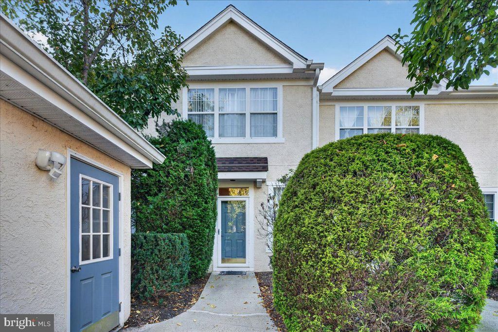 103 ASHFORD DR, PLAINSBORO, NJ 08536 — photo 2
