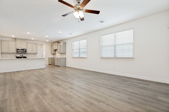 6024 Wildflower Way, Little Elm, TX 76227