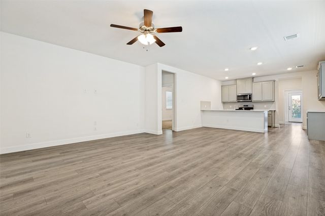6024 Wildflower Way, Little Elm, TX 76227