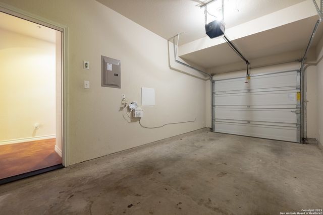 4938 FLIPPER DR, San Antonio, TX 78238