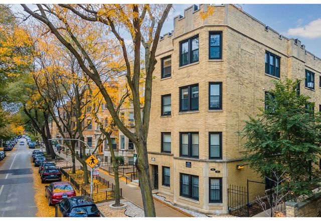 646.5 W Roscoe Street 2S, Chicago, IL 60657
