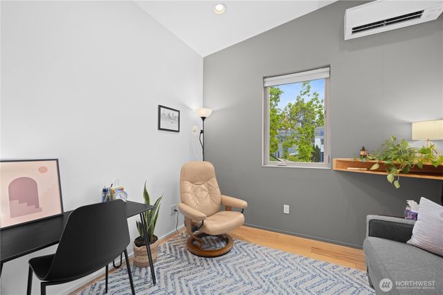 2331 E Madison Street, Seattle, WA 98112