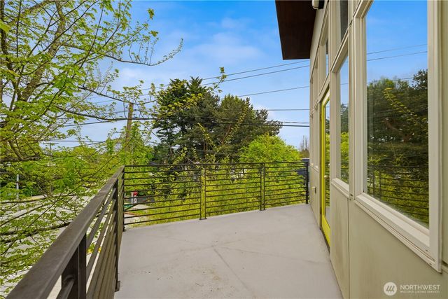 2331 E Madison Street, Seattle, WA 98112