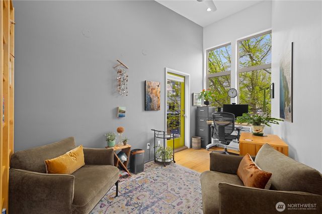 2331 E Madison Street, Seattle, WA 98112