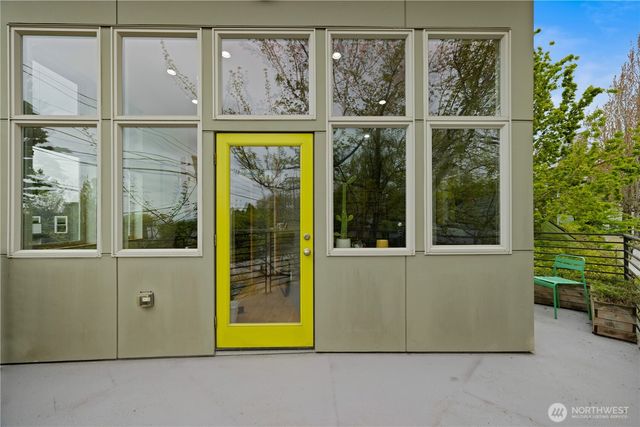 2331 E Madison Street, Seattle, WA 98112
