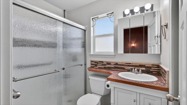 17925 N Colton Ct, Colbert, WA 99005