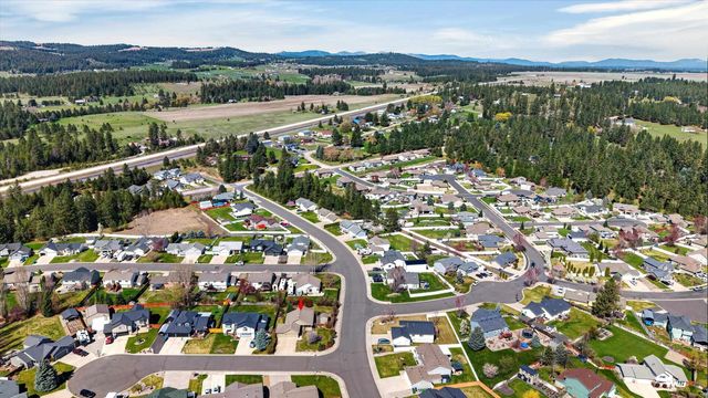 17925 N Colton Ct, Colbert, WA 99005