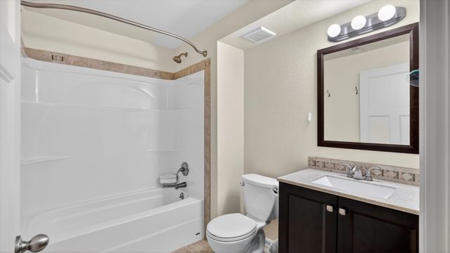 17925 N Colton Ct, Colbert, WA 99005
