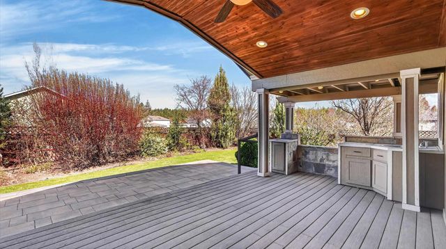 17925 N Colton Ct, Colbert, WA 99005