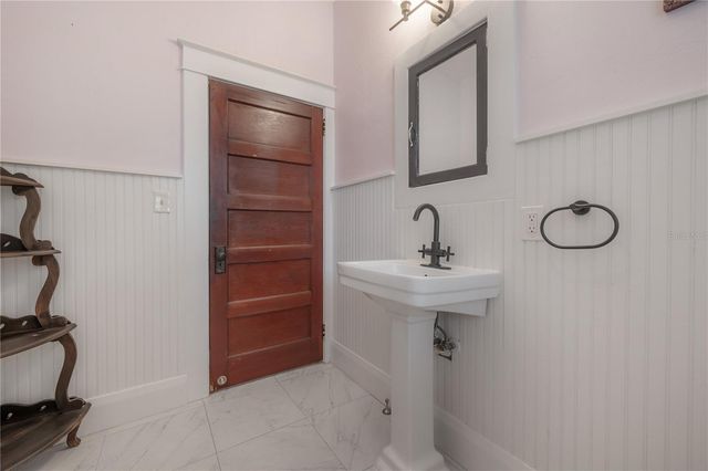 204 E FERN STREET, Tampa, FL 33604