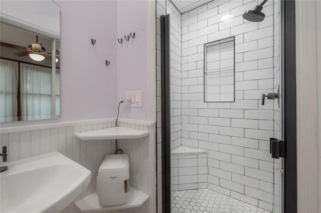 204 E FERN STREET, Tampa, FL 33604