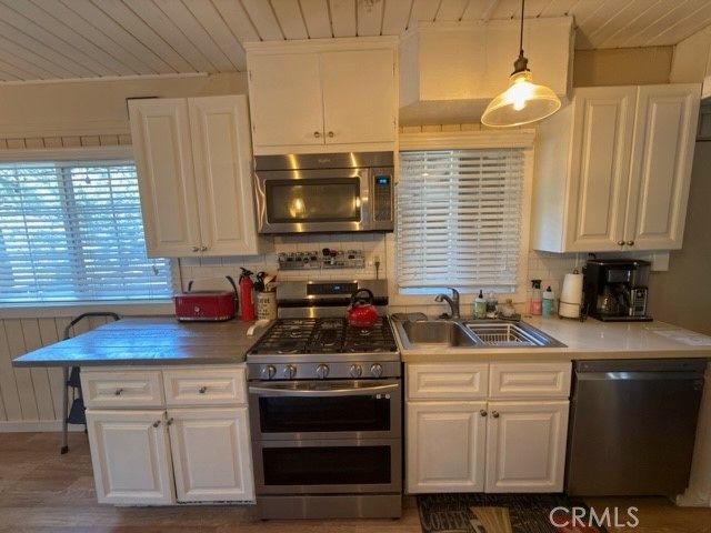 33436 Bluebird, Green Valley Lake, CA 92341