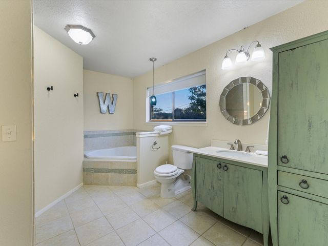 148 Highway 71 E, Smithville, TX 78957
