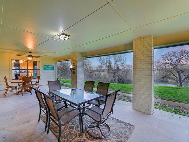 148 Highway 71 E, Smithville, TX 78957