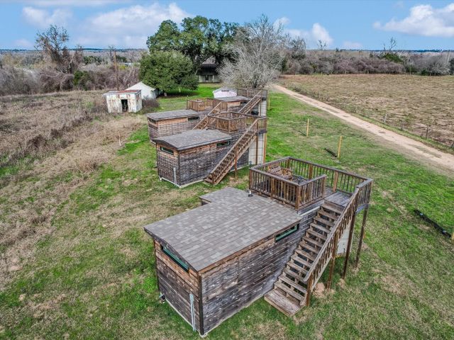 148 Highway 71 E, Smithville, TX 78957