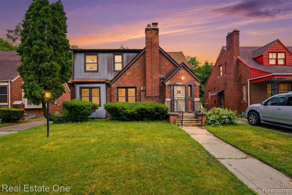 15464 Lindsay Street, Detroit, MI 48227