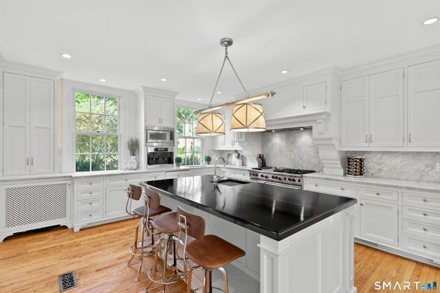 775 South Street, Middlebury, CT 06762