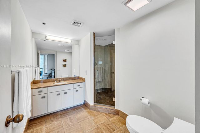 1581 Brickell Ave 1204, Miami, FL 33129