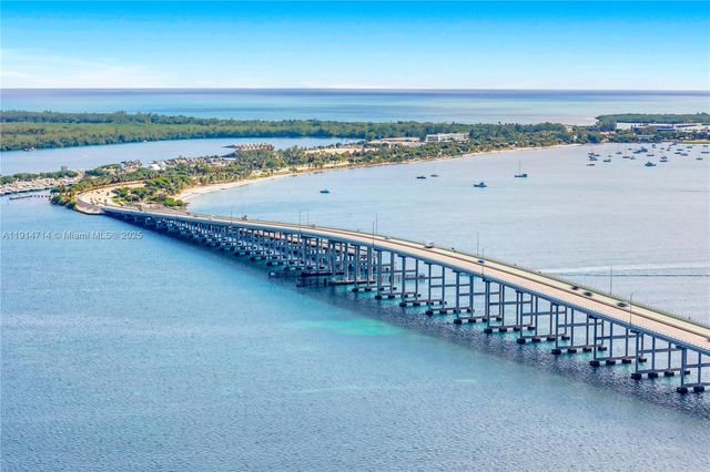 1581 Brickell Ave 1204, Miami, FL 33129