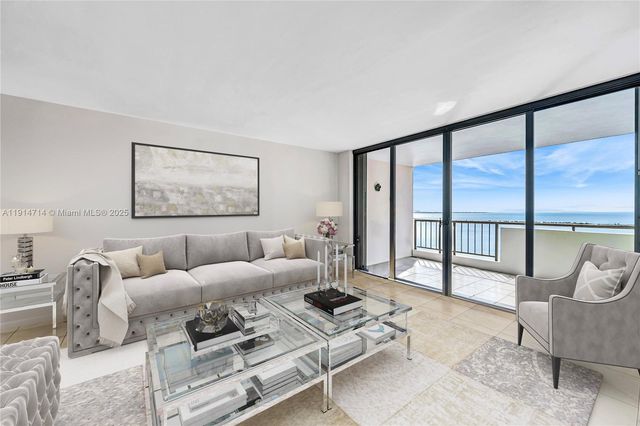 1581 Brickell Ave 1204, Miami, FL 33129