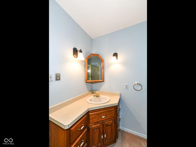 10415 Lawnhaven Drive, Indianapolis, IN 46229