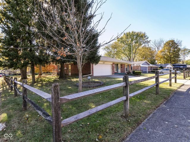 10415 Lawnhaven Drive, Indianapolis, IN 46229